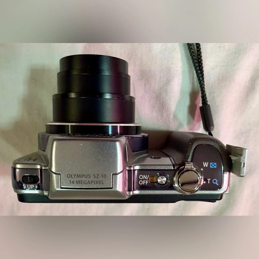🔥Olympus SZ-10 Silver 14.0MP digital compact camera🔥 WORKING -TESTED